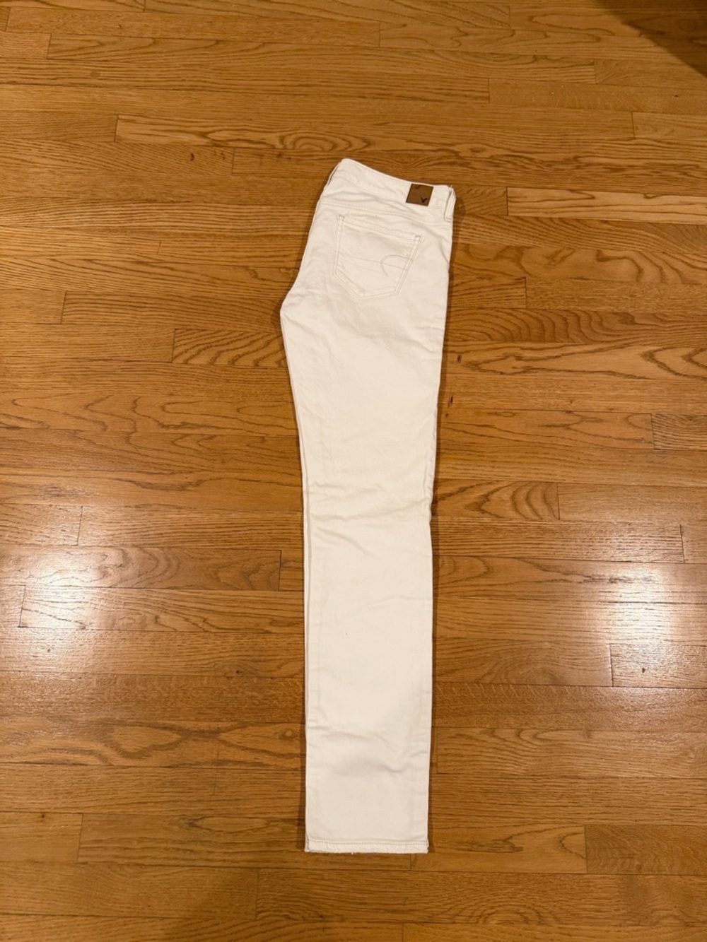 American Eagle White Slim Straight Jeans - Picture 2 of 3